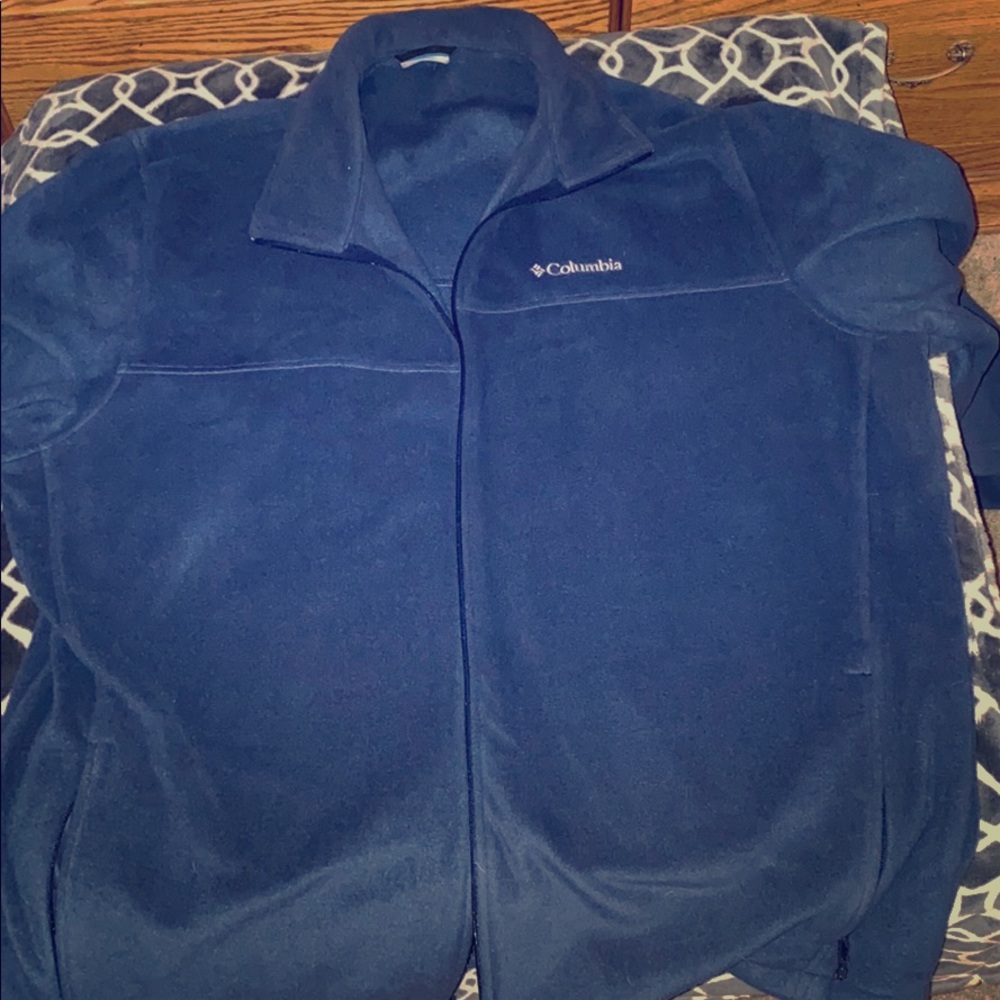 Columbia zip sweater